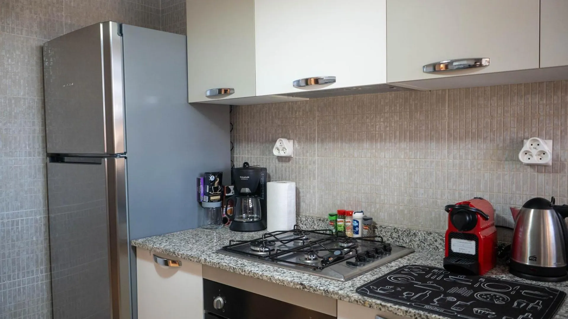 Διαμέρισμα Magnifique Appartement Moderne De 2 Chambres Avec Piscine A 10 Min Du Centre De Marrakech Μαρακές